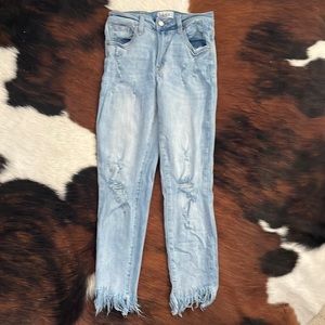 Tricot Frayed Hem Jeans